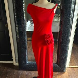 Beautiful red dress ❤️❤️❤️